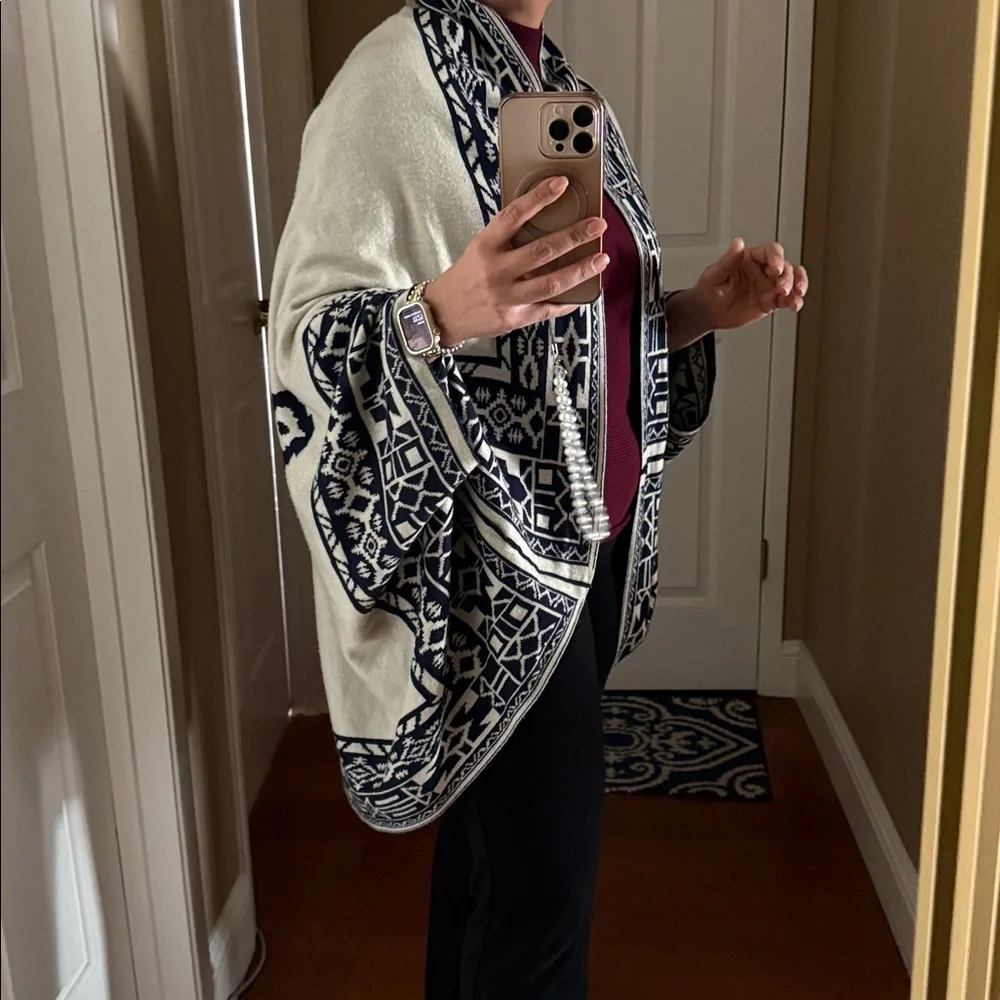 Women’s Southwestern Aztec Print Oversized Poncho Wrap Navy/Cream Reversible